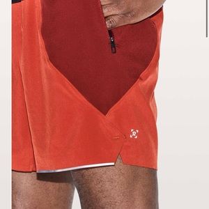 Lululemon switch up shorts Large